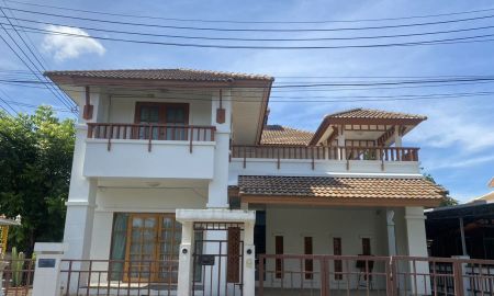 ขายบ้าน - ขายบ้านเดี่ยว ลิฟวิ่ง นารา รังสิต คลอง 4 สภาพสวย 77.9 ตร.ว. 3 ห้องนอน