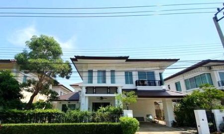 ให้เช่าบ้าน - ให้เช่า] หมู่บ้าน เดอะ เซนโทร สุขุมวิท 113 / 4 ห้องนอน 3 ห้องน้ำ / 67 ตรว. 240 ตรม. **55,000**
