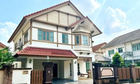 ให้เช่าบ้าน - ให้เช่า] หมู่บ้าน ลัดดารมย์ วัชรพล / 3 ห้องนอน 3 ห้องน้ำ / 80 ตรว. 200 ตรม. **45,000**