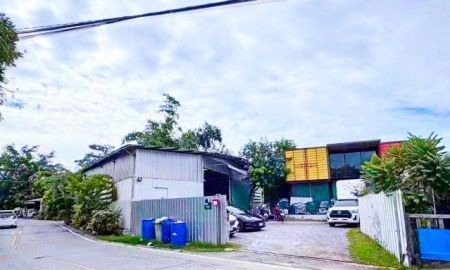 ให้เช่าโรงงาน / โกดัง - 450ตร.ม. นครลุง หมู่บ้านเศรษฐกิจ พุทธมณฑลสาย 2 สาย 3 ให้เช่าโกดัง 2ชั้น 220ตร.วา. 2นอน 2น้ำ รร.กสิณธรวิทยา 1.2 กม. ไฟฟ้า 3 เฟสถนนทวีวัฒนา
