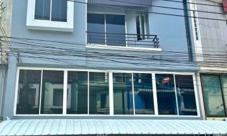 ให้เช่าทาวน์เฮาส์ - โรงเหล้าแสงจันทร์ เอกมัย-รามอินทรา 355ม. 5นอน ลาดพร้าว 76-82 วังทองหลาง ให้เช่าโฮมออฟฟิศ 4 ชั้น 5น้ำ
