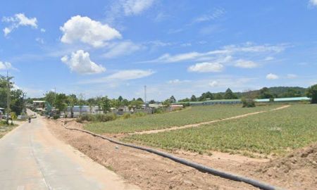 ขายที่ดิน - ขายที่ดินมาบยางพร 8 ไร่ ซอยห้างแก้ว1 หลังตลาดสะพานสี่ใกล้ถนนเส้น3013-600เมตร อ.ปลวกแดง ระยอง