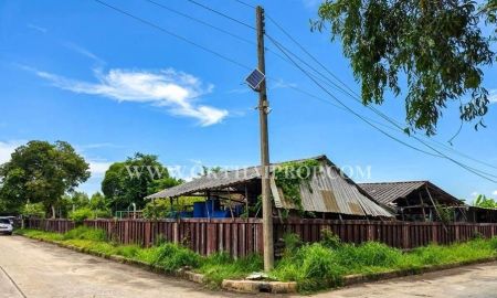 ขายที่ดิน - ที่ดินพร้อมสิ่งปลูกสร้าง คลองหลวง ถนนเอราวัณ1 ต.คลองสอง อ.คลองหลวง จ.ปทุมธานี