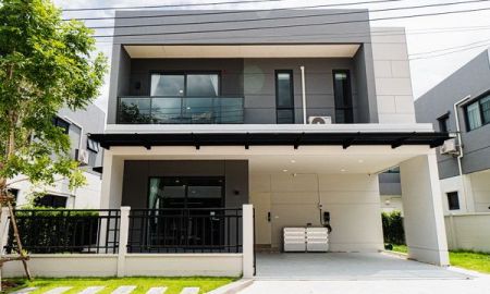 ให้เช่าบ้าน - ให้เช่า] หมู่บ้าน เซนโทร บางนา / 4 ห้องนอน 4 ห้องน้ำ / 51 ตรว. 190 ตรม. **100,000**