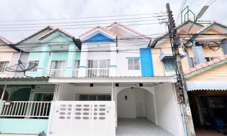 ขายบ้าน - ทาวน์เฮ้าส์ 2 ชั้น หมู่บ้านมัณฑิรา บางพลี-ตำหรุ ฟรีโอน