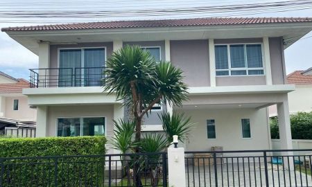 ให้เช่าบ้าน - ให้เช่า บ้านเดี่ยว 2 ชั้น โครงการระดับพรีเมี่ยม ไลฟ์ บางกอก บูเลอวาร์ด บนถนนรังสิต-นครนายกคลอง 2