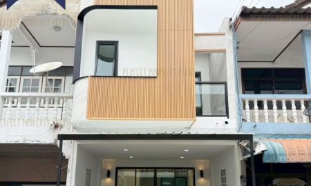 ขายทาวน์เฮาส์ - ขายทาวน์โฮมดีไซน์ Modern พิพรพงษ์ วิภาวดีรังสิต 84 ดอนเมือง รีโนเวทใหม่พร้อมอยู่