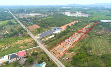 ขายที่ดิน - ที่ดินทำเลดี ติดถนนสาธารณะ ใกล้ EEC เหมาะสร้างบ้านและลงทุน