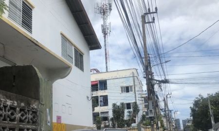 ขายบ้าน - ขายบ้านพื้นที่ 167 ตรว ซอย กรุงเทพนนทบุรี27 บางซื่อ ใกล้รถไฟฟ้าบางซ่อน ทำเลสะดวกสบายเข้าออกได้หลายทาง ราคาดีมาก