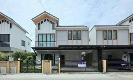 ขายบ้าน - บ้านแฝดสไตล์นอดิก ไพร์มสแควร์ รังสิต คลอง 2 เพียง 3.29 ล้าน สวย สภาพดี อายุเพียง 3 ปี