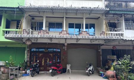 ขายอาคารพาณิชย์ / สำนักงาน - ขายอาคารพาณิชย์ 2 ชั้น ทำเลดี อำเภอหลังสวน จังหวัดชุมพร
