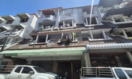 ขายอาคารพาณิชย์ / สำนักงาน - ขายอาคารพาณิชย์ 4 ชั้น 2 คูหาทะลุถึงกัน ทำเลใจกลางเมืองภูเก็ต บนถนนมนตรี ใกล้ Phuket Old Town