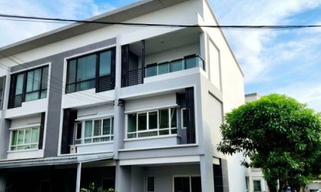 ขายทาวน์เฮาส์ - พิเศษ! ขายทาวน์โฮมวัชรพล 3ชั้น (หลังมุม) เดอะริคโค้ ทาวน์ วัชรพล (ใกล้ห้าแยกวัชรพล)