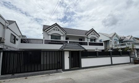 ให้เช่าบ้าน - บ้านให้เช่า ซอย วชิรธรรมสาธิต 55 สุขุมวิท 101/1 Renovate ใหม่ พื้นที่เยอะมากๆ