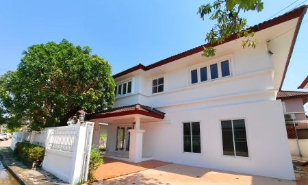 ขายบ้าน - ขายด่วน..บ้านเดี่ยวไซส์ใหญ่ 103 ตรว.โครงการโรยัลปาร์ควิลล์ สุวินทวงศ์ 44 ทำเลดี เดินทางสะดวก