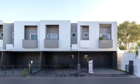 ขายทาวน์เฮาส์ - ขายทาวน์โฮม 2 ชั้น Monotown Mini สันพระเนตร - เชียงใหม่ ทำเลดี เดินทางสะดวก ใกล้เซ็นทรัลเฟสติวัล