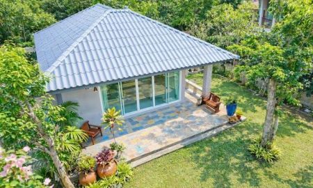 ให้เช่าบ้าน - เซ็นทรัล ศรีราชา 3.2กม. บ้านเดี่ยว 150 ตร.ว.300 ตร.ม.3 นอน ถนนสุขุมวิท 100ม.ทะเลบางพระ 190 ม. ศรีราชา 2 น้ำ บรรยากาศดีสงบ