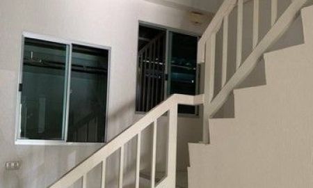 ให้เช่าทาวน์เฮาส์ - ทาวน์โฮม 3 ชั้นหลังมุม ตกแต่งแล้ว หลังบุญถาวร โครงการทาวน์พลัสเกษตรนวมินทร์