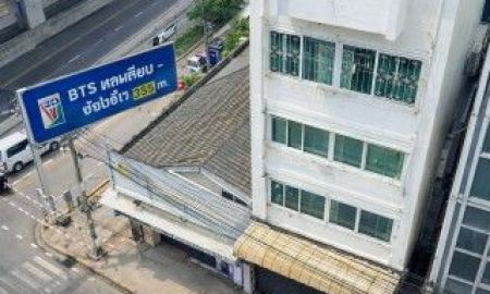 ให้เช่าอาคารพาณิชย์ / สำนักงาน - อาคารพาณิชย์ 4 ชั้น 4 นอน BTSเสนานิคม-รัชโยธิน 355ม. 2 น้ำ 50 ตร.ว. 192 ตร.ม.ทำเลพหลโยธิน 33-39 รัชดา