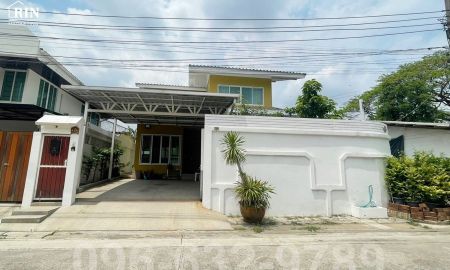 ขายบ้าน - ขายบ้าน 2 ชั้น ซอยวิภาวดี 16 (โชคชัยร่วมมิตร) ขนาด 54 ตรว. ทำเลดี เข้าซอยไม่ลึก ใกล้ MRT รัชดาภิเษก