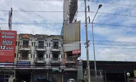 ขายอาคารพาณิชย์ / สำนักงาน - ขายตึก 3 ชั้นครึ่ง ทำเลดี ติดถนนลำลูกกา คลอง3 ใกล้โรงบาลสินแพทย์ลำลูกกา