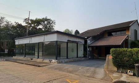 ให้เช่าอาคารพาณิชย์ / สำนักงาน - ให้เช่า Home Office / Showroom / บ้าน 2 ชั้น อยู่ในหมู่บ้าน การ์เด้น โฮม วิลเลจ ซอยพหลโยธิน 60 เหมาะเป็นสำนักงาน , Online Office จดบริษัทได้
