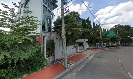ขายที่ดิน - ขายที่ดิน ติดถนนสุคนธสวัสดิ์ ใกล้ The Crystal Ekamai-Ramindra