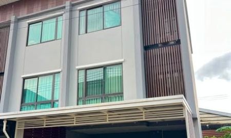 ให้เช่าทาวน์เฮาส์ - ให้เช่าบ้านทาวน์โฮม 3 ชั้น หมู่บ้านโครงการ สิริเฮ้าท์ รัชดา 18 SIRIHOUSE