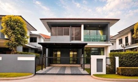 ให้เช่าบ้าน - ให้เช่าบ้านเดี่ยว 2 ชั้น หมู่บ้านเศรษฐสิริ กรุงเทพกรีฑาตัดใหม่ / เฟอร์นิเจอร์ครบ Fully Furnished แอร์ทั้งหลัง อยู่อาศัย ไม่อนุญาตสัตว์เลี้ยง