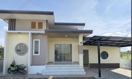 ขายบ้าน - บ้านพร้อมอยู่ใกล้ตัวอำเภอหนองหญ้าไซ ที่ดิน 100 ตร.ว. พร้อมเฟอร์นิเจอร์