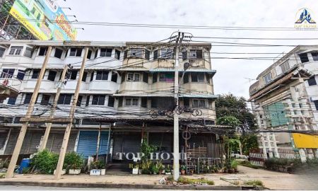 ขายอาคารพาณิชย์ / สำนักงาน - ขายด่วน! อาคารพาณิชย์ 4.5 ชั้น หลังริม ติดถนนบรมราชชนนี ทำเลเด่น ใกล้ Central ศาลายา เพียง 200 เมตร!
