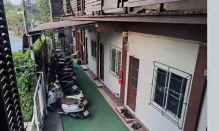 ขายบ้าน - ขายหอพักขนาดเล็กหลังโอ้กะจู๋สันทรายติดถนนสองด้านพร้อมโอน