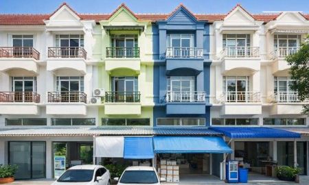 ให้เช่าอาคารพาณิชย์ / สำนักงาน - แยกวัชรพล 1 กม. สุขาภิบาล 5 ใกล้ตลาดถนอมมิตรและเพลินนารี่มอลล์ ให้เช่า อาคาร 3 ชั้นครึ่ง 2นอน 3น้ำ ระบบไฟฟ้า 3 เฟส