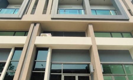 ขายอาคารพาณิชย์ / สำนักงาน - ขายโฮมออฟฟิศ 3.5ชั้น โครงการ Workplace เพชรเกษม 81-2 เขตหนองแขม กรุงเทพมหานคร