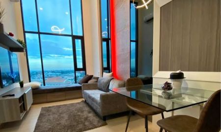 ให้เช่าคอนโด - เช่าคอนโดใกล้ BTS วัดพระศรีมหาธาตุ ห้องแบบ Duplex 2ห้องนอน