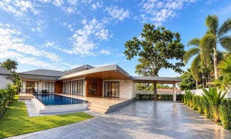 ให้เช่าบ้าน - ให้เช่า พลูวิลล่า หลังใหญ่ LUXURY 5-BEDROOM POOL VILLA FOR RENT