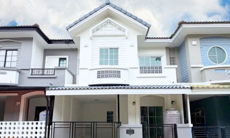 ขายทาวน์เฮาส์ - ทาวน์เฮ้าส์ 2 ชั้น หมู่บ้านวรางกูล รังสิต-ลำลูกกา คลอง 3 (ฝั่งตะวันตก) ซอย 6 เนื้อที่ 18.4 ตารางวา 3 ห้องนอน ตำบลลาดสวาย อำเภอลำลูกกา จังหวัดปทุมธานี
