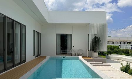 ขายบ้าน - ขาย Luxury Pool Villa ชั้นเดียว เชียงใหม่ บรรยากาศรีสอร์ต บนทำเลสันผักหวาน หางดง เชียงใหม่ สัมผัสการอยู่อาศัยที่ผสานความเรียบหรู ความเป็นส่วนตัว