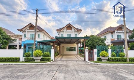 ขายบ้าน - ขายบ้านเดี่ยว 2 ชั้น หมู่บ้านวิสต้าวิลล์ เฟสบี ลำลูกกา คลอง 3 ถนนชลมาร์คพิจารณ์ ใกล้สถานีคูคต