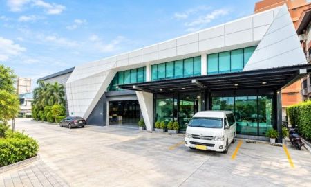 ให้เช่าโรงงาน / โกดัง - 3,000 ตร.ม.พร้อมใบอนุญาต รง.4 BTSพหลโยธิน 24 รัชดา ทำเลวิภาวดี 30-40 เขตจตุจักร 350 ม