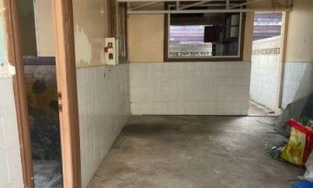 ขายบ้าน - ขายด่วนบ้านเดี่ยว 1 ชั้น(ตามสถาพ) เนื้อที่ 53 ตรว.คุ้มค้ามาก ๆทำเลดี ใกล้ The Mall บางกะปิ เข้าซอยหลักเสรีไทย แค่ 50 ม. บางกระปิ กรุงเทพฯ