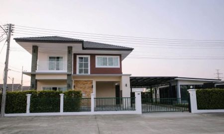 ขายบ้าน - ขายบ้านพร้อมกิจการยิมมวย หางดง เชียงใหม่ 4 นอน 4 น้ำ พร้อมเวทีมวย ราคา 9 ล้านบาท