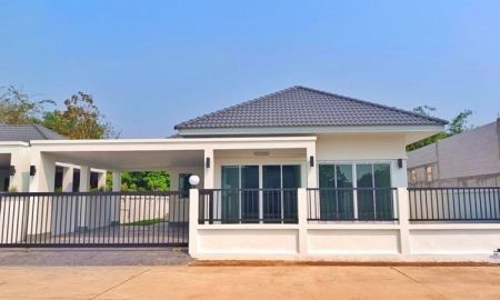 ขายบ้าน - ขายบ้านเดี่ยวสารภี ต่ำกว่า 2 ล้าน บ้านใหม่ชั้นเดียว 3 นอน 2 น้ำ พร้อมสนามหญ้า