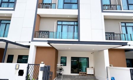 ขายทาวน์เฮาส์ - ขายทาวน์โฮม 3 ชั้น Mews เทียนทะเล 15 หน้าบ้านกว้าง ทำเลดี พร้อมเข้าอยู่