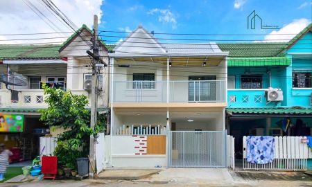 ขายทาวน์เฮาส์ - หมู่บ้านลดาสิริ บ้านกล้วย-ไทรน้อย ถนนเมน ทำเลค้าขาย