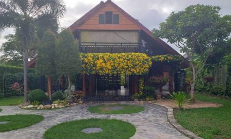 ขายบ้าน - ขายบ้านเดี่ยว 2 ชั้น ทำเลดี อยู่ตรงข้ามร้านอาหารบ้านนายหัวขุนกระทิง จังหวัดชุมพร
