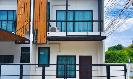 ขายบ้าน - ปรับราคาพิเศษ! ทาวน์โฮม 2 ชั้น ทำเลสืบศิริ โคราช