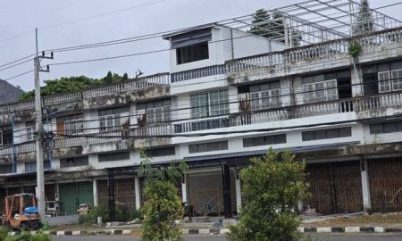 ขายอาคารพาณิชย์ / สำนักงาน - ขายด่วน! อาคารพาณิชย์ติดถนนเพชรเกษม ชะอำ รีโนเวทใหม่เอี่ยมทั้งหลัง ทำเลทองพร้อมเปิดร้าน ฟรีค่าโอน!