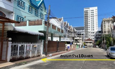ขายทาวน์เฮาส์ - ขายทาวน์โฮม3ชั้น รอดน้ำท่วม1000% ลาดพร้าว62-64 ม.พรรณวดี เชื่อมออกรัชดาได้