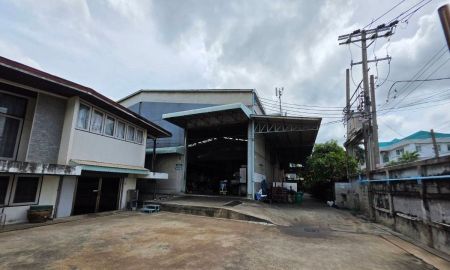 ขายโรงงาน / โกดัง - ขายโกดังขนาดใหญ่ พร้อมบ้านเดี่ยว ซ.วชิรธรรมสาธิต 18 บางนา ทำเลศักยภาพ ใกล้ BTS อุดมสุข